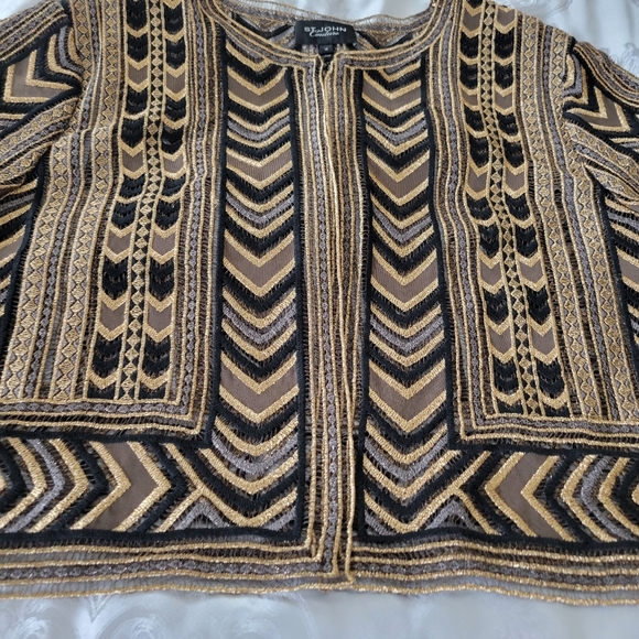 St-John Couture, Gourges Black and Tan Patterned Top With Top Closer, - Picture 6 of 10